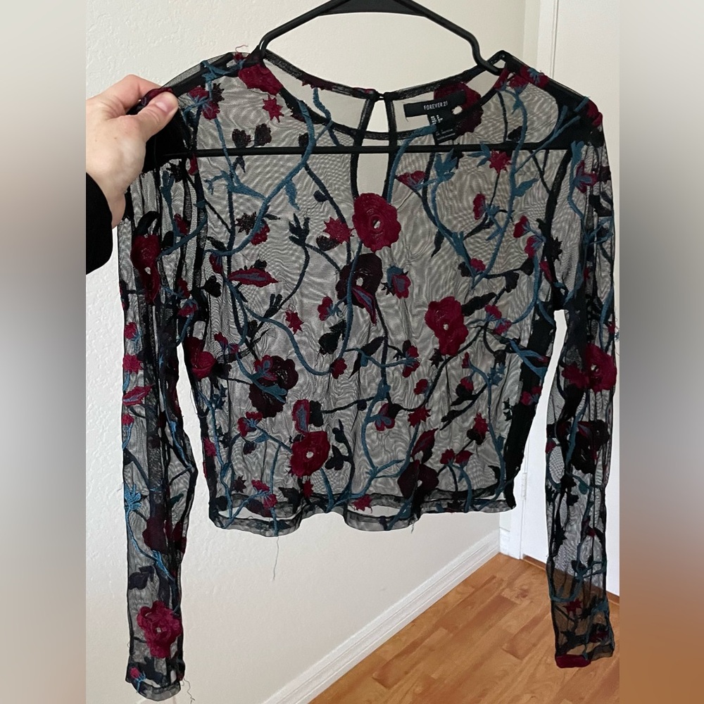Forever 21 embroidered flower top